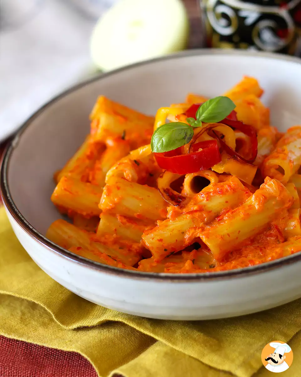 5. Pasta pippurikermalla ja philadelphia-kastikkeella.