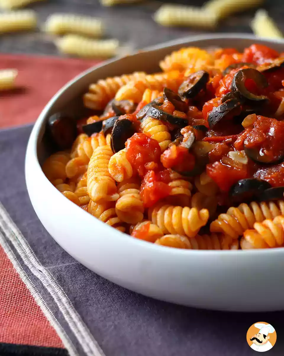 5. Pasta oliivikastikkeella