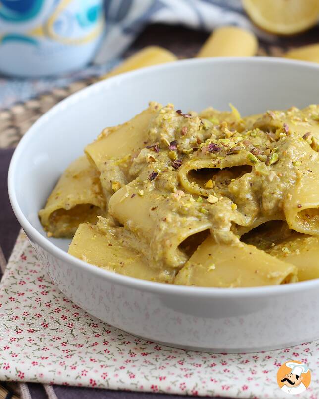 6. Paccheri tonnikalan, pistaasipähkinöiden ja sitruunan kanssa