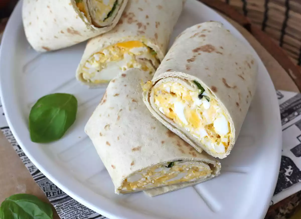 2. Pehmeä kananmuna-feta-wrap