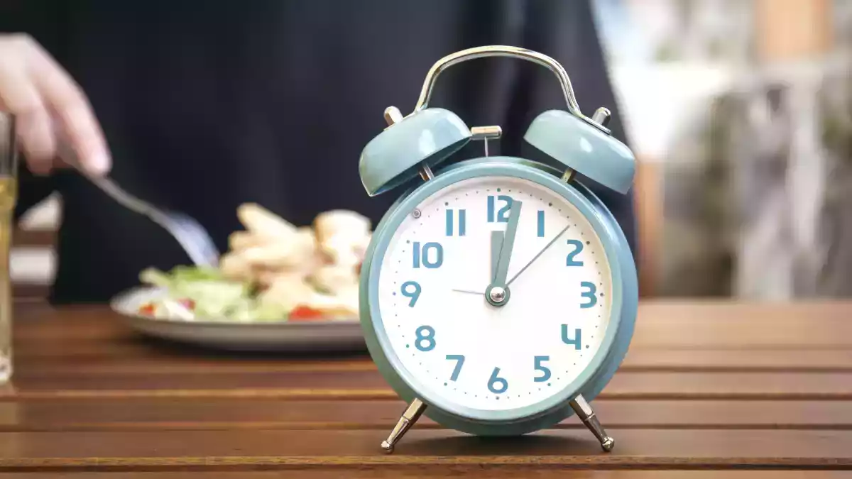 Vaikuttaako ajanmuutos ruokavalioomme?