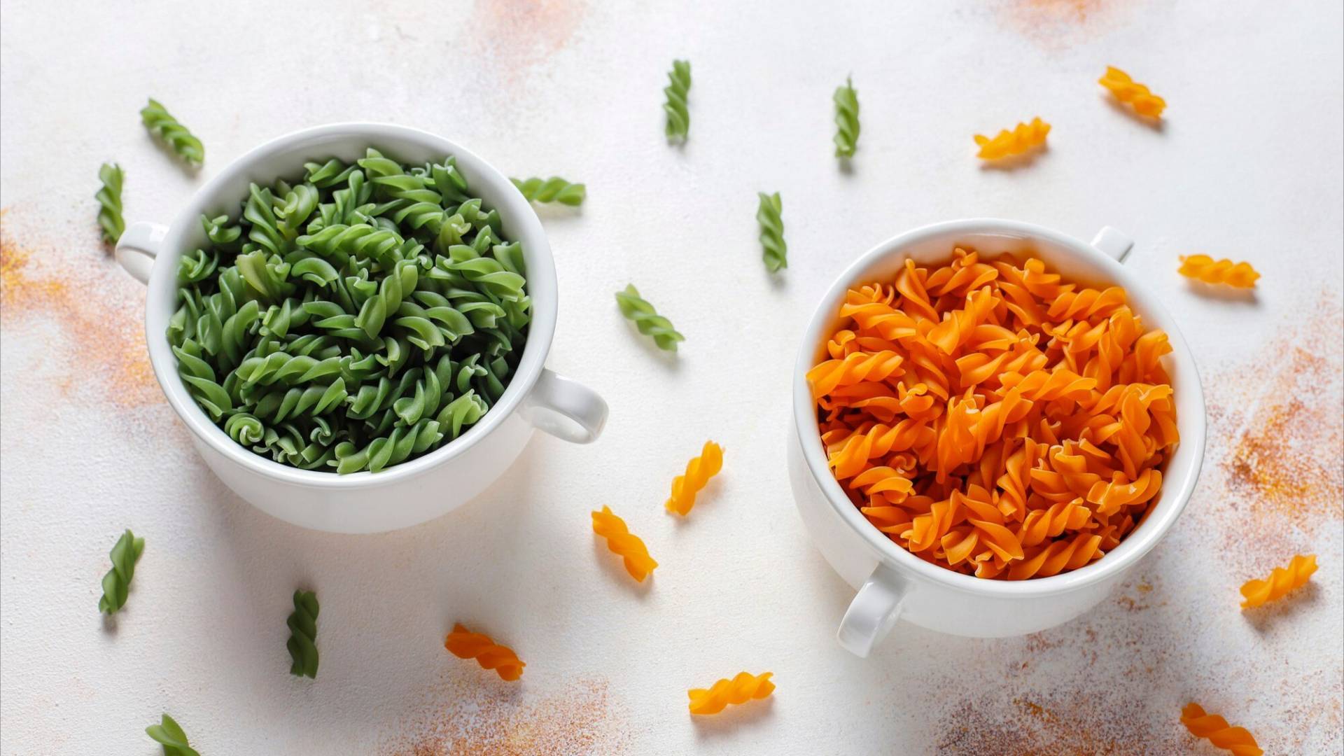 Ota selvää, miksi kaikki puhuvat palkokasvipastasta: onko se todella terveellisempää kuin perinteinen pasta?
