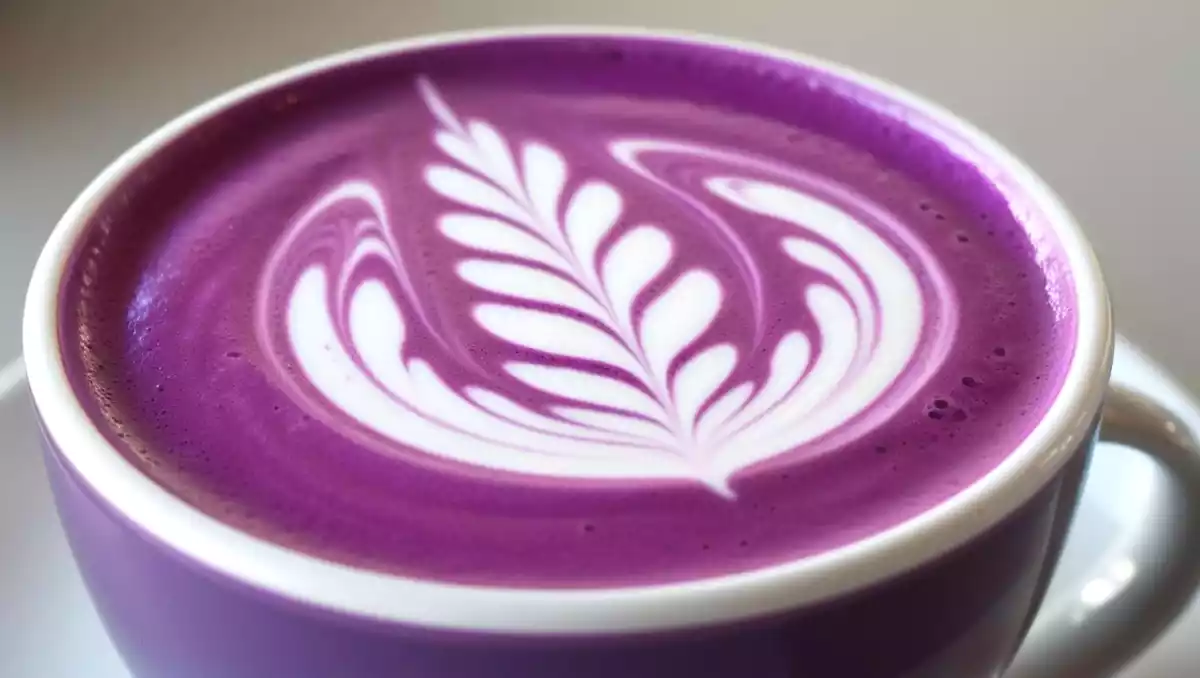 Miksi kaikki puhuvat tästä violetista juomasta?