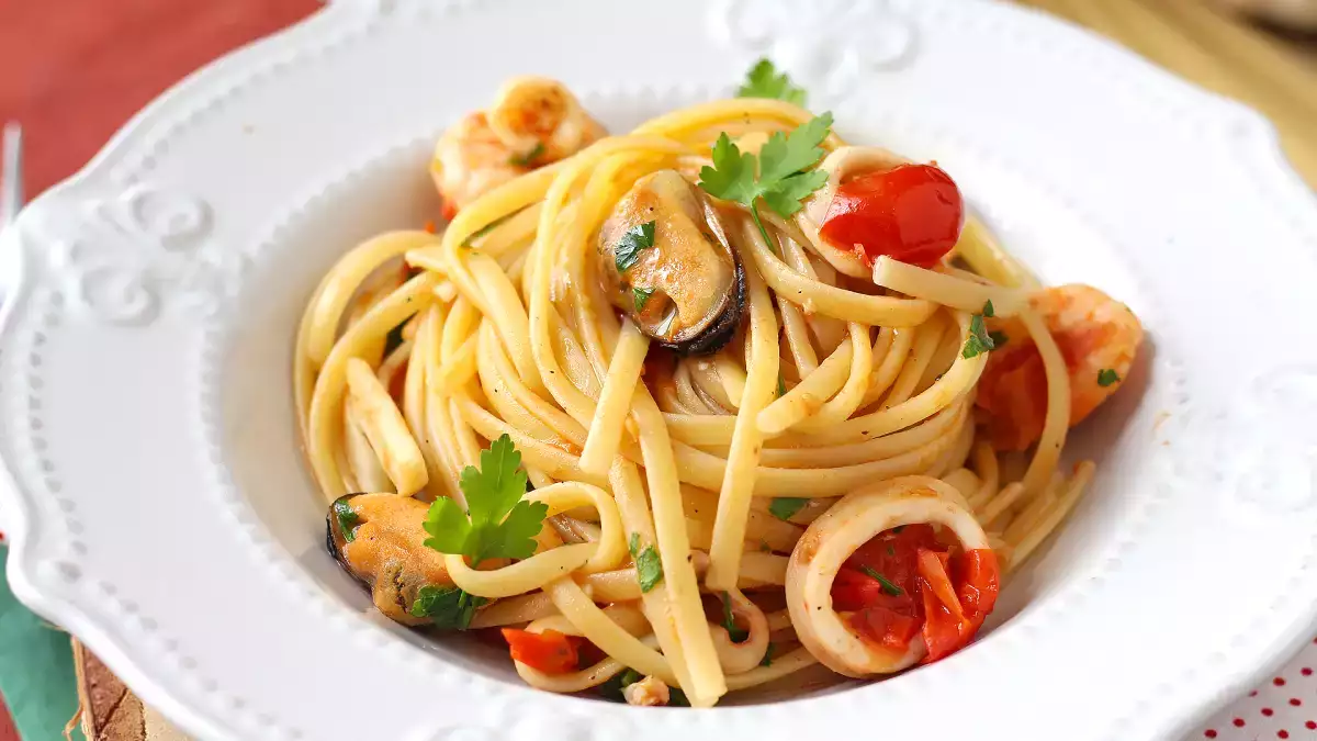 Jouluaaton kalavalikko: täydellisiä ja maukkaita ideoita budjetilla