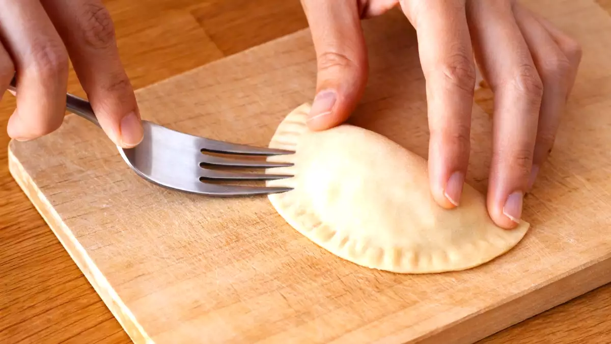 Ruoanlaittotemppuja haarukalla: yksinkertaisin (ja hyödyllisin) monikäyttöinen työkalu keittiössäsi.