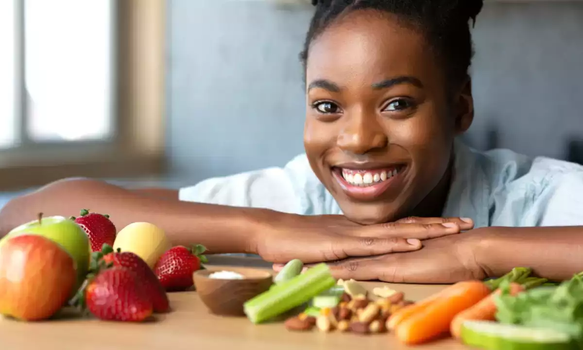 10 elintarvikkeet valkoisemmat hampaat: mitä todella syödä