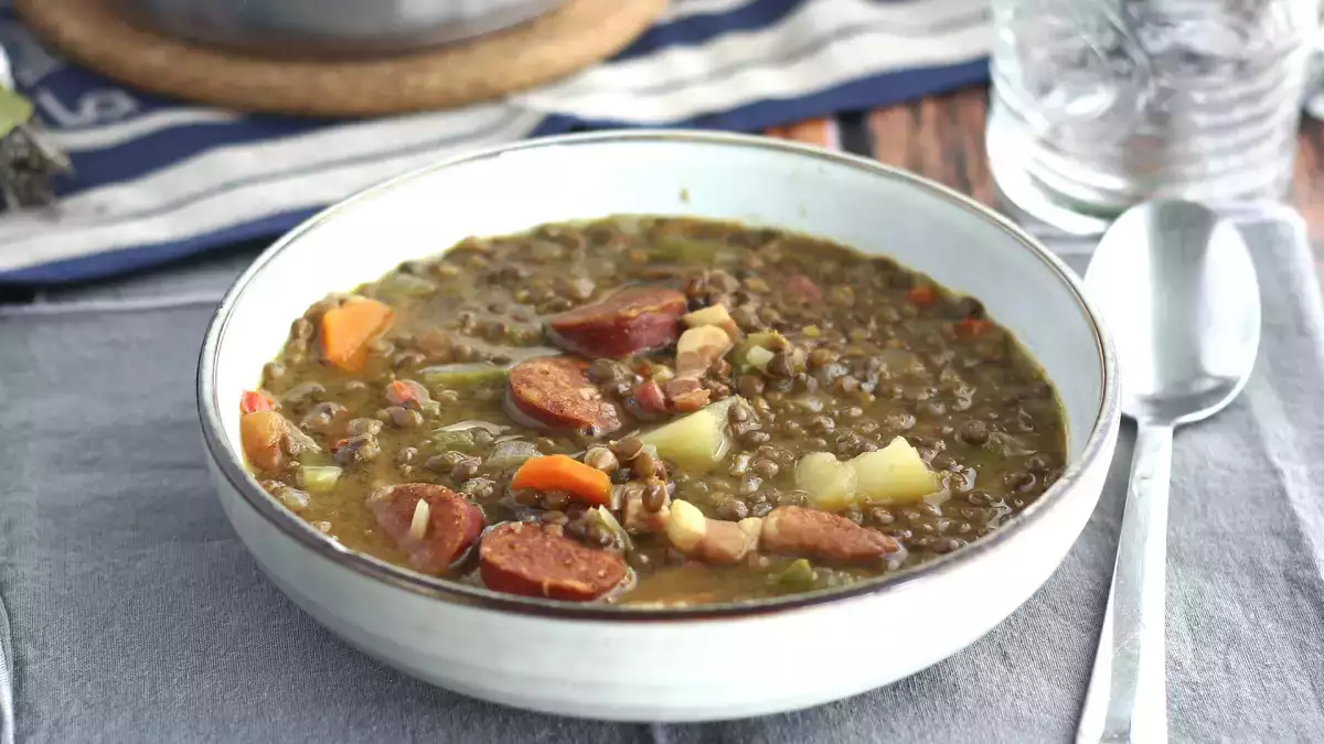 Alentavatko linssit libidoa? Tiede Óliver Laxen virussitaatin takana