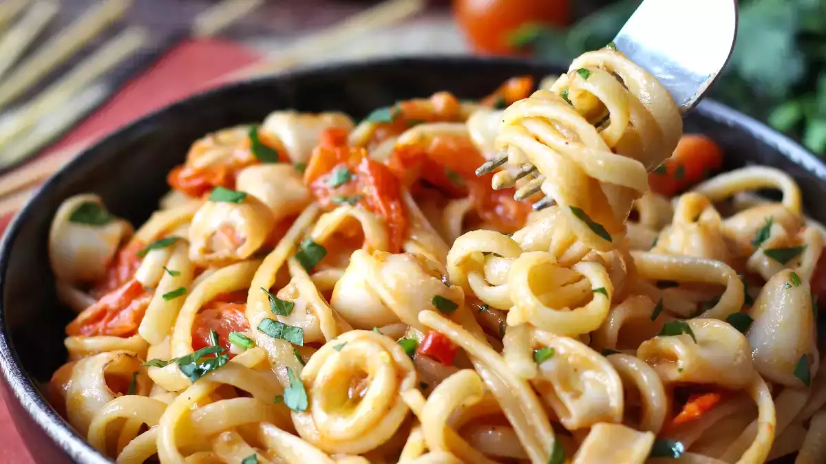 4 ensimmäistä ruokalajia, joissa pakastettu kala on valmis minuuteissa: helppoja, maukkaita ja nokkelia reseptejä, jotka säästävät lounaan ja illallisen.