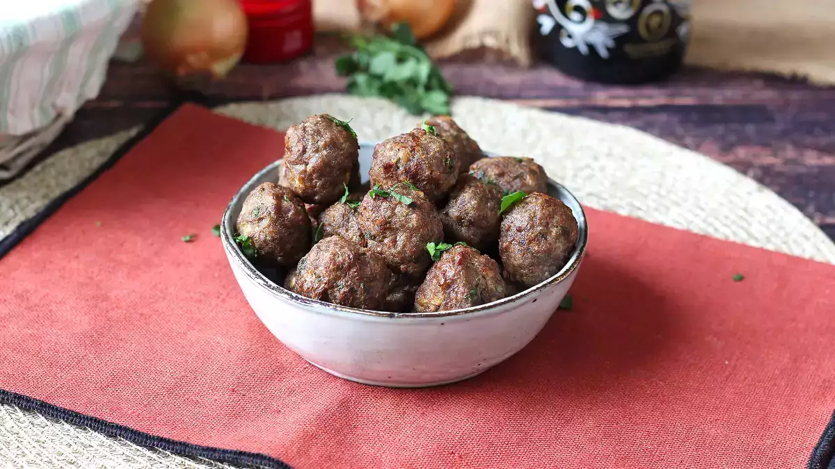 8 nopeaa ja helppoa air fryer reseptejä viikoittaiseen ruokalistaan