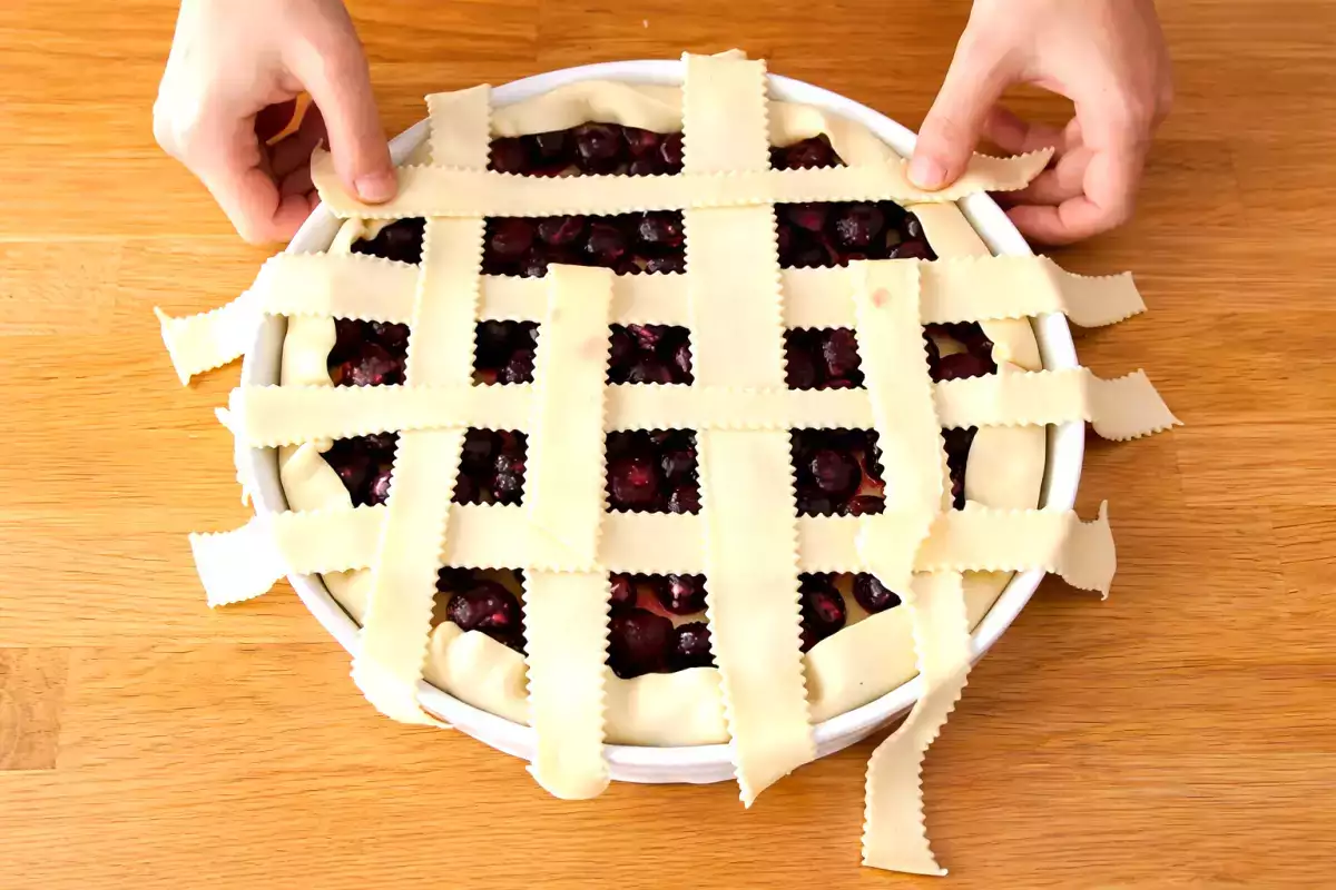 11 leikkausta ja taittoa lehtitaikinalla, jotka muuttavat reseptisi ulkoasun täysin.