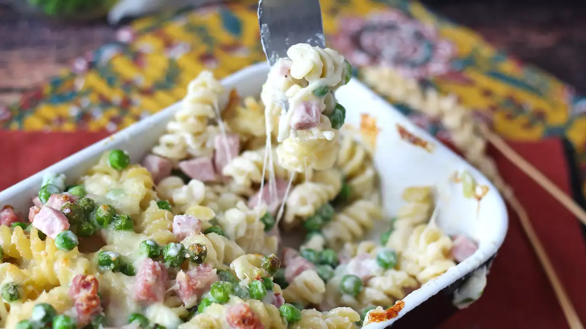 Kuivaa ja tunkkaista paistettua pastaa? Todellinen virhe, jonka kaikki tekevät (ja miten saavutetaan täydellinen kermaisuus).