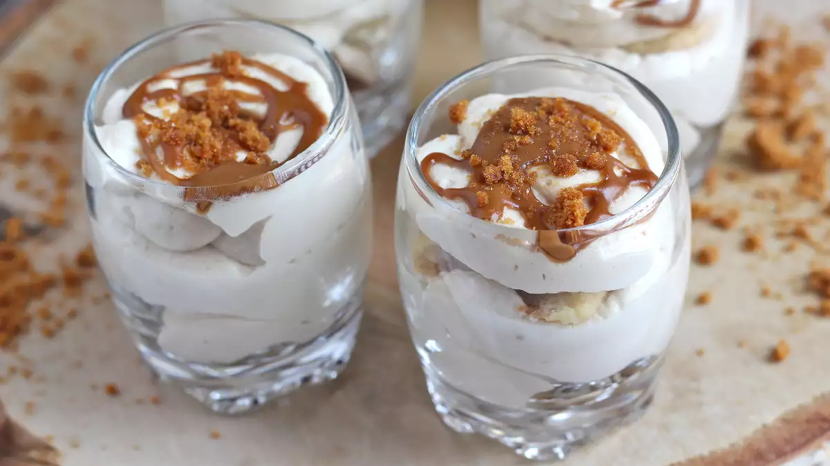 Mascarpone vanhenee jääkaapissa? Tutustu 16 kermaiseen, nopeaan ja vastustamattomaan jälkiruokaan, jotka saavat sinut käyttämään sitä heti.