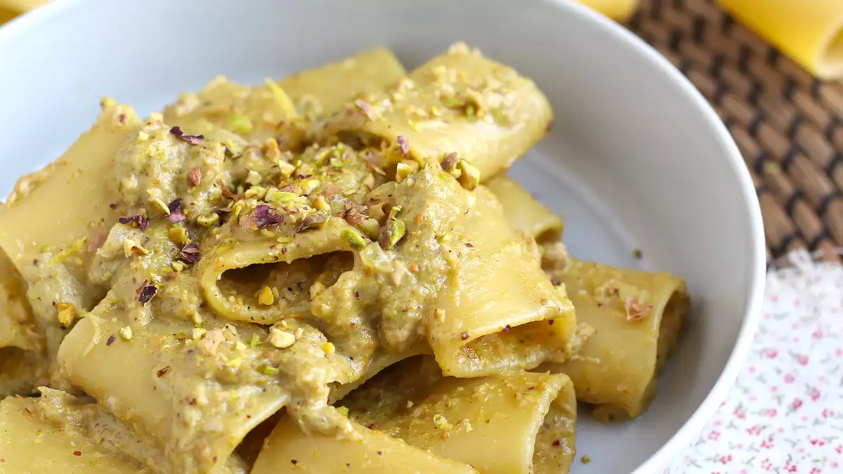 Tämä kermainen pasta valmistetaan ilman kermaa: tulos on uskomaton.