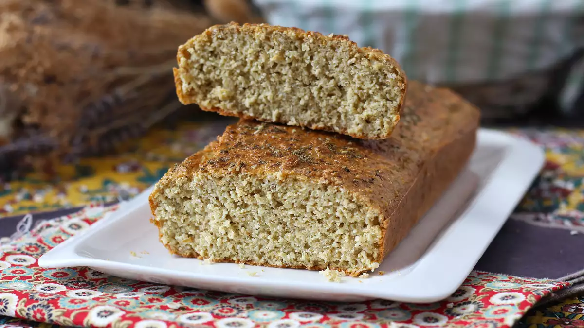 Etsitkö helpommin sulavaa leipää? Saatat pitää tästä valkoisista jauhoista vapaasta reseptistä!