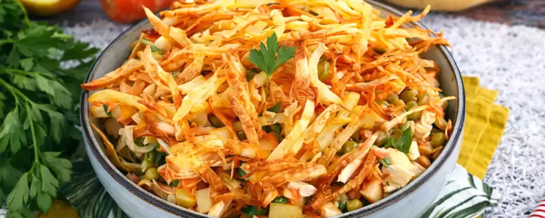 Ei vain kesäksi: 10 terveellistä, nopeaa ja värikästä kevätsalaattia.