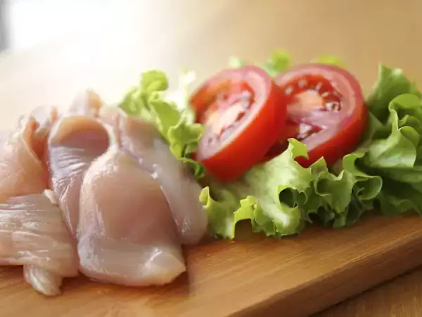 Ruokamyrkytys kotona: mitä kukaan ei kerro sinulle ristikontaminaatiosta?
