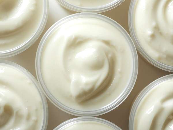 Jogurtin syöminen päivittäin: onko se hyväksi terveydelle vai ei? Tässä on tieteellinen vastaus