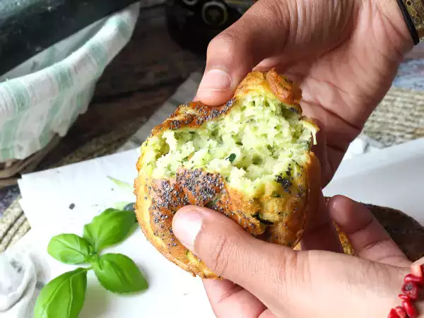 Vastustamattomat suolaiset muffinit: 8 ideaa, jotka valmistuvat muutamassa minuutissa ja tekevät vaikutuksen kaikkiin pöydässä oleviin henkilöihin
