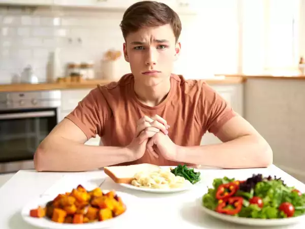 ARFID: vähän tunnettu syömishäiriö, joka johtaa monien ruokien hylkäämiseen.