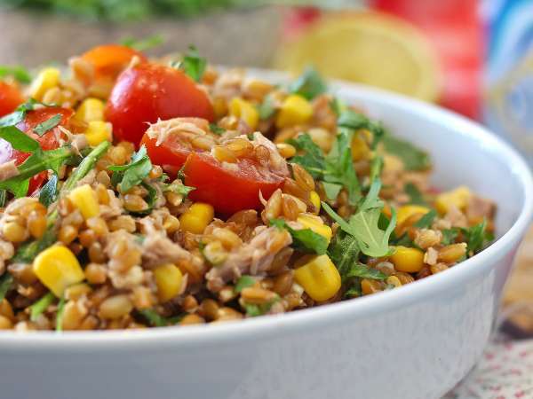 9 fiksua ideaa jääkaapin tyhjentämiseen (ilman, että se näyttää tähteet loppu -ruoalta)