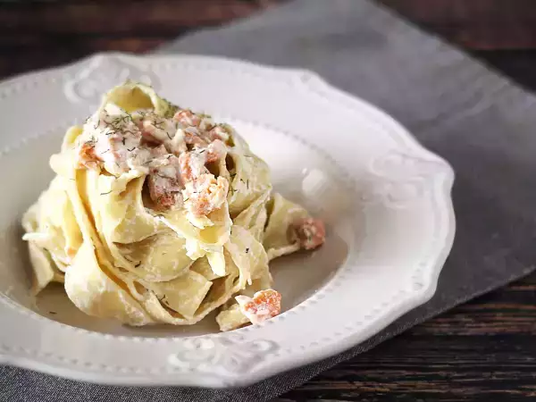 Ricotta, juusto, joka korjaa ruokaa sillä, mitä jääkaapissa on. 14 reseptiä ja ideoita sen käyttöön