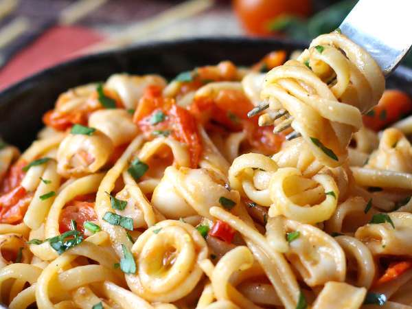 4 ensimmäistä ruokalajia, joissa pakastettu kala on valmis minuuteissa: helppoja, maukkaita ja nokkelia reseptejä, jotka säästävät lounaan ja illallisen.