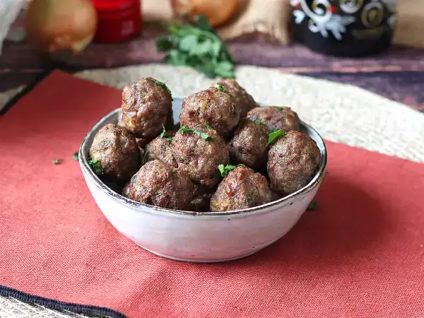 8 nopeaa ja helppoa air fryer reseptejä viikoittaiseen ruokalistaan