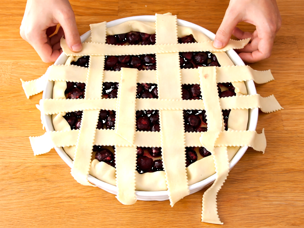 11 leikkausta ja taittoa lehtitaikinalla, jotka muuttavat reseptisi ulkoasun täysin.