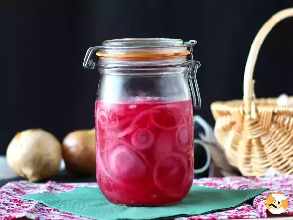 Miten sipulit muutetaan vastustamattomiksi ruokalajeiksi 9 helppoa ja yllättävän edullista reseptiä, jotka tuovat makua ja luovuutta pöytään joka päivä.