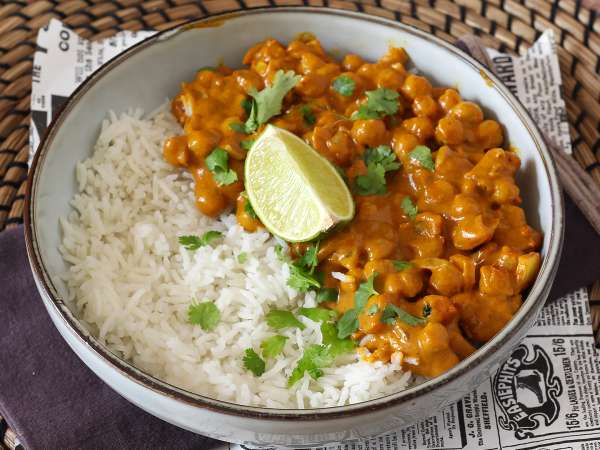 Onko viikkosi liian kiireinen? Nämä 20 reseptiä säilykkeillä voivat ratkaista ateriasi vaivattomasti.