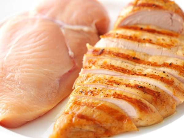 Pakastatko kanaa ennen vai jälkeen paistamisen? Tämä yleinen tapa voi pilata kaiken