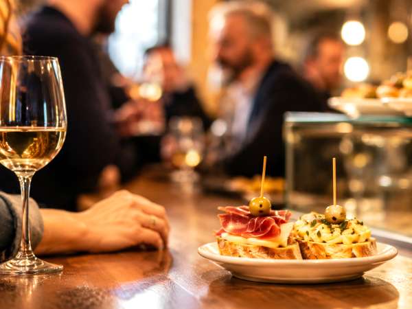 Tapan alkuperä: pieni ruokalaji valtavaa tarinaa varten