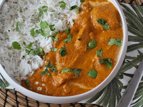 Mietitkö vielä, valitsisitko basmati- vai jasmiiniriisin? Valitse oikea riisi aromin, rakenteen ja ruokalajin perusteella
