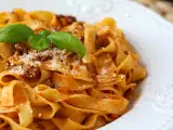 Artikkelit: 7 ikonisinta italialaista pastareseptiä, joita sinun on kokeiltava ainakin kerran elämässäsi.