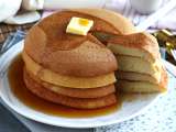 Artikkelit: Pörröiset japanilaiset pannukakut: helppo resepti pilviä kuohkeammille pannukakuille