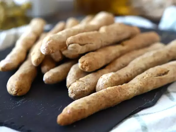 Kevään parhaat reseptit: raikkaita alkupaloja ja herkullisia kastikkeita