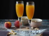 Resepti Bellini, helppo italialainen persikkacocktail, jonka voit tehdä kotona!