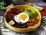 Resepti Bandeja paisa, kolumbialainen ruokalaji täynnä makua ja perinteitä