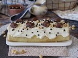 Resepti Helppo kinder bueno -kakku, täydellinen syntymäpäiväkakuksi tai joulubucheksi!