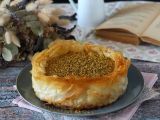 Resepti Baklava-tyylinen juustokakku pistaasipähkinöiden kanssa, rapea ja sulava