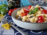 Resepti Kermaista kylmää pastaa, valmis alle 10 minuutissa!