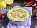 Resepti Säilötyllä sitruunalla maustettu hummus herkullisilla makuilla