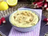 Resepti Säilötyllä sitruunalla maustettu hummus herkullisilla makuilla