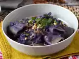 Resepti Pasta punakaalilla ja saksanpähkinöillä, kaunis ja helppo valmistaa oleva pääruoka.