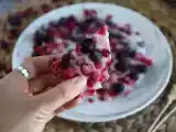 Resepti Punaiset hedelmäjogurttipatukat