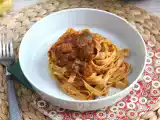 Resepti Tagliatelle kesäkurpitsaragutilla: herkullinen kasvisruoka, jota kaikki rakastavat!