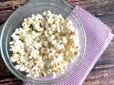 Resepti Öljytön mikroaaltouunipopcorn