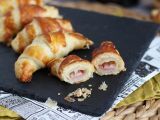 Resepti Leivonnaiscroissantit béchamel-kastikkeella, kinkulla ja juustolla