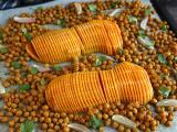 Resepti Butternut-kurpitsa hasselback-tyyliin: uusi suosikki lisukkeesi!