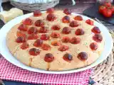 Resepti Focaccia kirsikkatomaattien kanssa